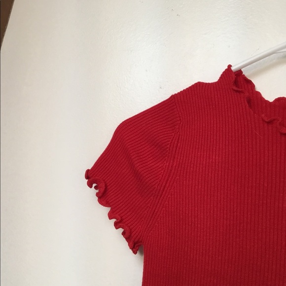 Brandy Melville red ribbed riane top NWT SZ SM - Picture 4 of 5
